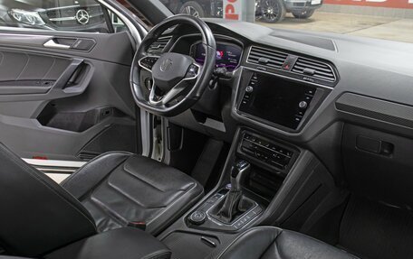 Volkswagen Tiguan II, 2021 год, 2 995 000 рублей, 11 фотография