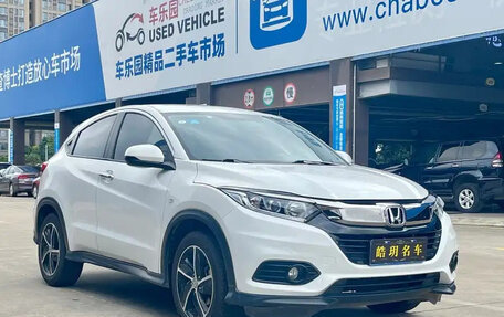 Honda Vezel, 2021 год, 1 520 000 рублей, 3 фотография