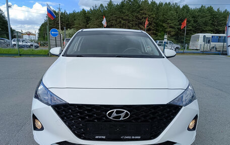 Hyundai Solaris II рестайлинг, 2021 год, 1 644 995 рублей, 2 фотография