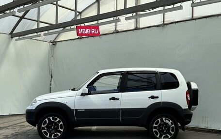Chevrolet Niva I рестайлинг, 2015 год, 845 000 рублей, 8 фотография