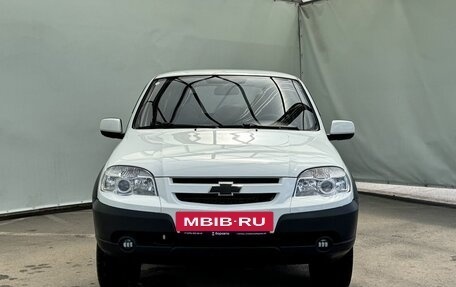 Chevrolet Niva I рестайлинг, 2015 год, 845 000 рублей, 3 фотография