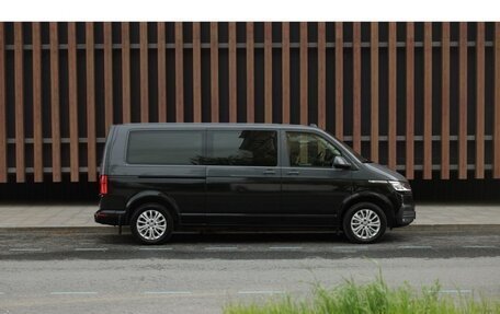 Volkswagen Multivan T6 рестайлинг, 2021 год, 7 900 000 рублей, 9 фотография