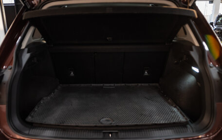 Volkswagen Tiguan II, 2020 год, 2 355 000 рублей, 9 фотография