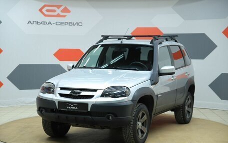 Chevrolet Niva I рестайлинг, 2018 год, 850 000 рублей, 1 фотография