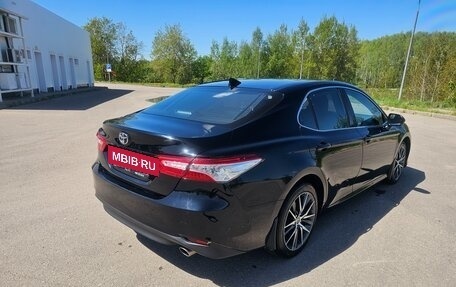 Toyota Camry, 2021 год, 2 790 000 рублей, 5 фотография