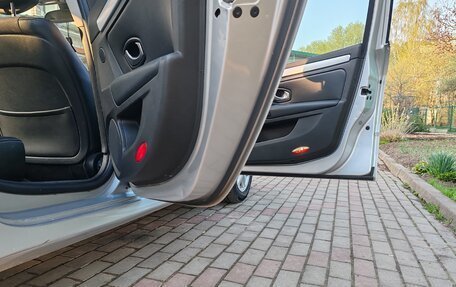 Renault Laguna III рестайлинг, 2008 год, 650 000 рублей, 8 фотография
