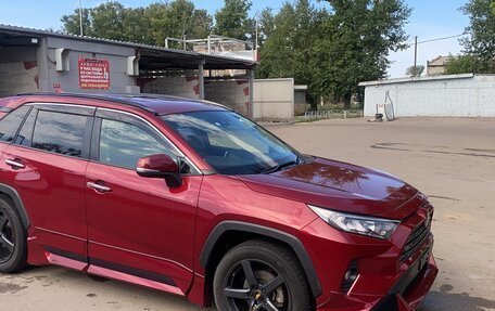 Toyota RAV4, 2019 год, 3 590 000 рублей, 4 фотография