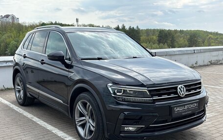 Volkswagen Tiguan II, 2019 год, 2 370 000 рублей, 3 фотография
