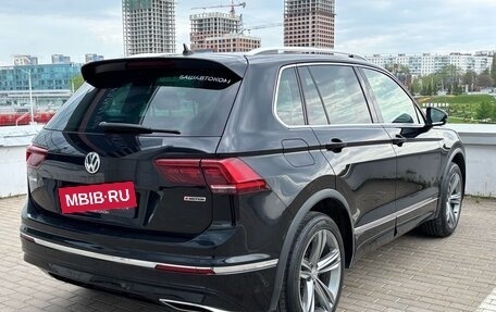 Volkswagen Tiguan II, 2019 год, 2 370 000 рублей, 4 фотография