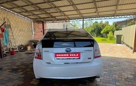 Toyota Prius, 2010 год, 1 600 000 рублей, 6 фотография