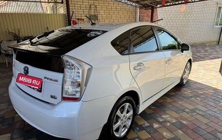 Toyota Prius, 2010 год, 1 600 000 рублей, 7 фотография
