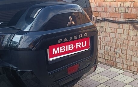 Mitsubishi Pajero IV, 2017 год, 2 970 000 рублей, 5 фотография