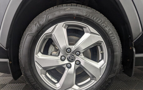 Toyota RAV4, 2020 год, 3 495 000 рублей, 12 фотография