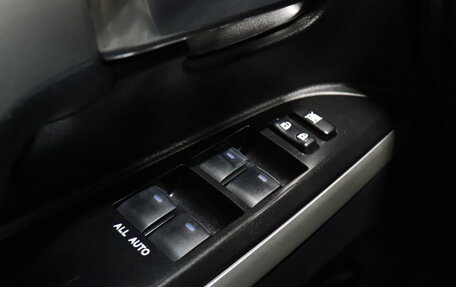 Toyota Land Cruiser 200, 2018 год, 6 900 000 рублей, 8 фотография