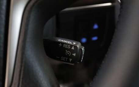 Toyota Land Cruiser 200, 2018 год, 6 900 000 рублей, 13 фотография