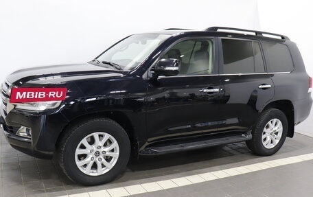 Toyota Land Cruiser 200, 2018 год, 6 900 000 рублей, 3 фотография