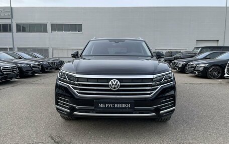 Volkswagen Touareg III, 2020 год, 6 150 000 рублей, 2 фотография