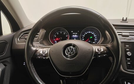 Volkswagen Tiguan II, 2020 год, 2 570 000 рублей, 11 фотография