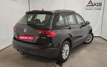 Volkswagen Tiguan II, 2020 год, 2 570 000 рублей, 3 фотография