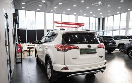 Toyota RAV4, 2016 год, 2 090 000 рублей, 8 фотография
