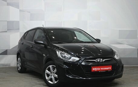 Hyundai Solaris II рестайлинг, 2011 год, 849 000 рублей, 3 фотография