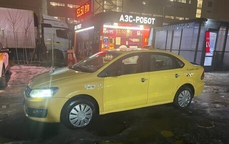 Volkswagen Polo VI (EU Market), 2018 год, 800 000 рублей, 4 фотография