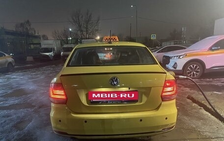 Volkswagen Polo VI (EU Market), 2018 год, 800 000 рублей, 3 фотография