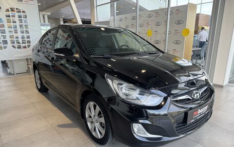 Hyundai Solaris II рестайлинг, 2011 год, 790 000 рублей, 3 фотография
