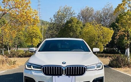 BMW 5 серия, 2021 год, 3 813 027 рублей, 2 фотография