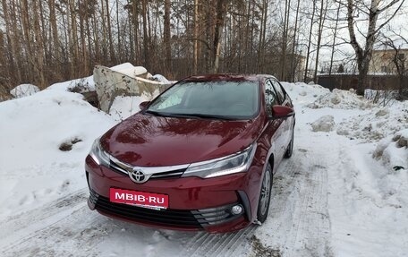 Toyota Corolla, 2018 год, 1 990 000 рублей, 1 фотография