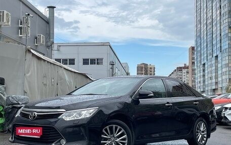 Toyota Camry, 2016 год, 2 099 000 рублей, 2 фотография