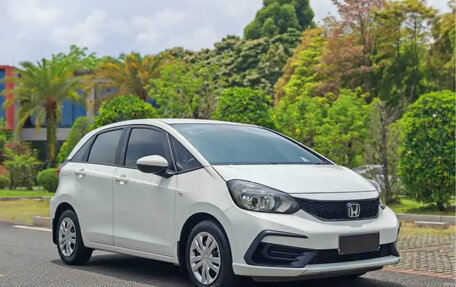 Honda Fit, 2022 год, 1 300 000 рублей, 2 фотография