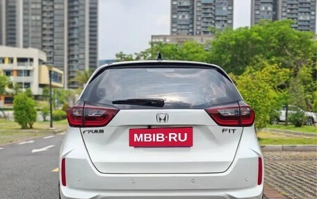Honda Fit, 2022 год, 1 300 000 рублей, 8 фотография