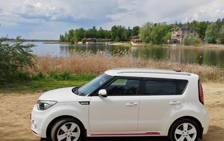 KIA Soul II рестайлинг, 2018 год, 1 800 000 рублей, 5 фотография