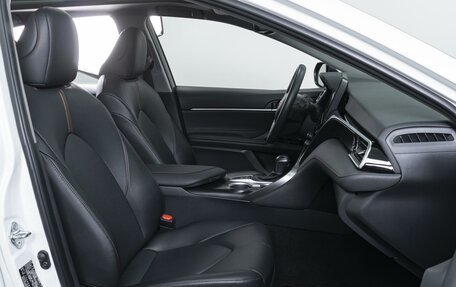 Toyota Camry, 2023 год, 3 790 000 рублей, 8 фотография