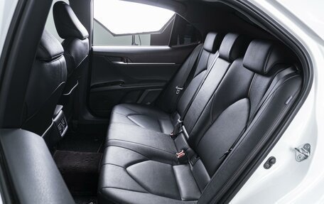 Toyota Camry, 2023 год, 3 790 000 рублей, 9 фотография