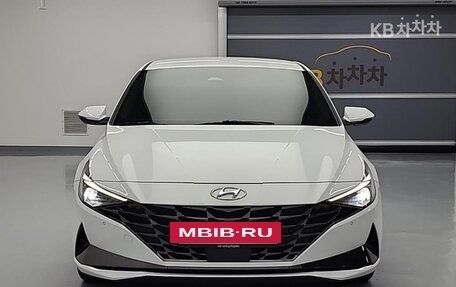 Hyundai Avante, 2021 год, 2 130 000 рублей, 2 фотография