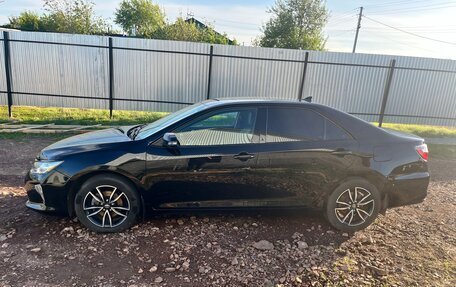 Toyota Camry, 2017 год, 2 230 000 рублей, 4 фотография