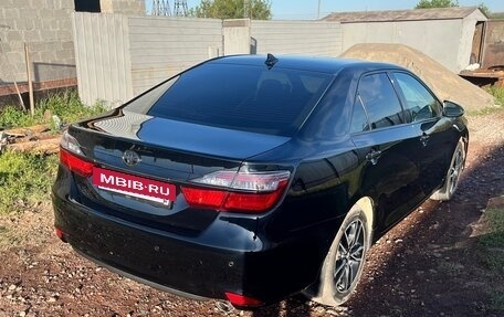 Toyota Camry, 2017 год, 2 230 000 рублей, 2 фотография