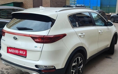 KIA Sportage IV рестайлинг, 2019 год, 2 700 000 рублей, 4 фотография