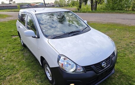Nissan AD III, 2018 год, 1 250 000 рублей, 3 фотография