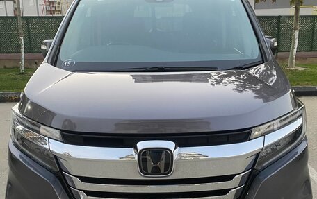 Honda Stepwgn IV, 2019 год, 2 690 000 рублей, 2 фотография