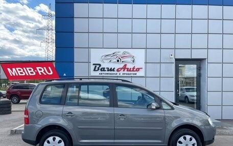 Volkswagen Touran III, 2005 год, 500 000 рублей, 4 фотография