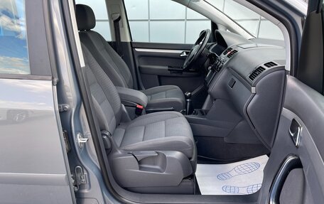 Volkswagen Touran III, 2005 год, 500 000 рублей, 10 фотография