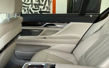 BMW 7 серия, 2018 год, 3 990 000 рублей, 5 фотография