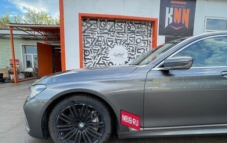 BMW 7 серия, 2018 год, 3 990 000 рублей, 8 фотография