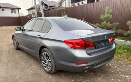 BMW 5 серия, 2019 год, 3 100 000 рублей, 5 фотография