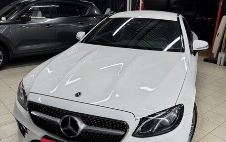 Mercedes-Benz E-Класс, 2018 год, 3 890 000 рублей, 2 фотография