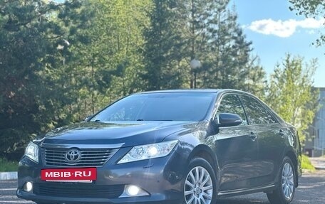 Toyota Camry, 2012 год, 1 550 000 рублей, 2 фотография