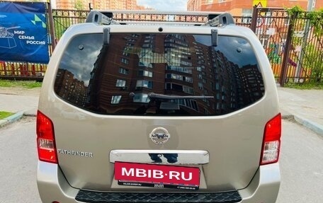 Nissan Pathfinder, 2011 год, 1 585 000 рублей, 5 фотография